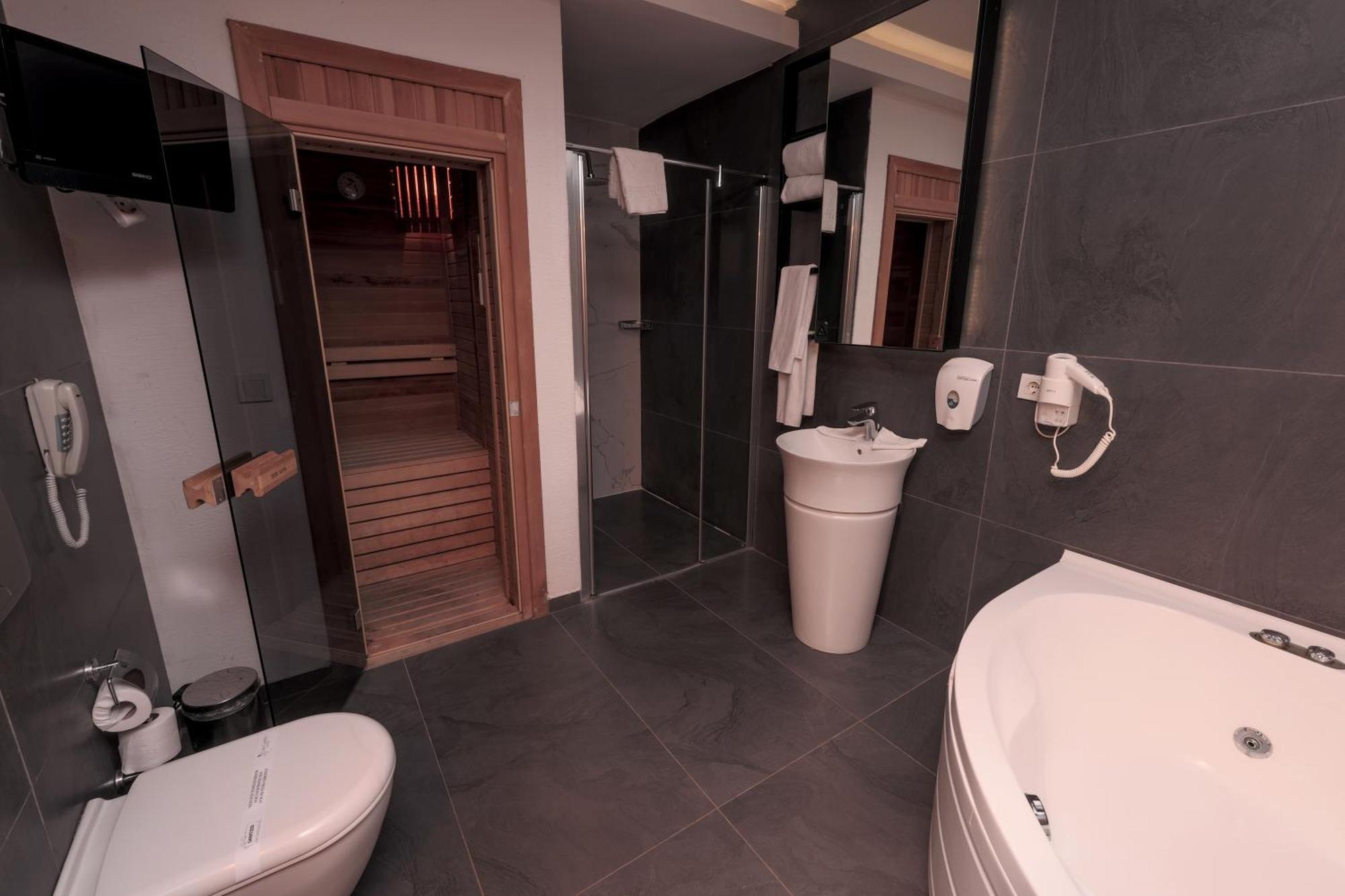 Flora Garden Beach Hotel - Adults Only 16 Plus - Couples Concept Kızılot المظهر الخارجي الصورة
