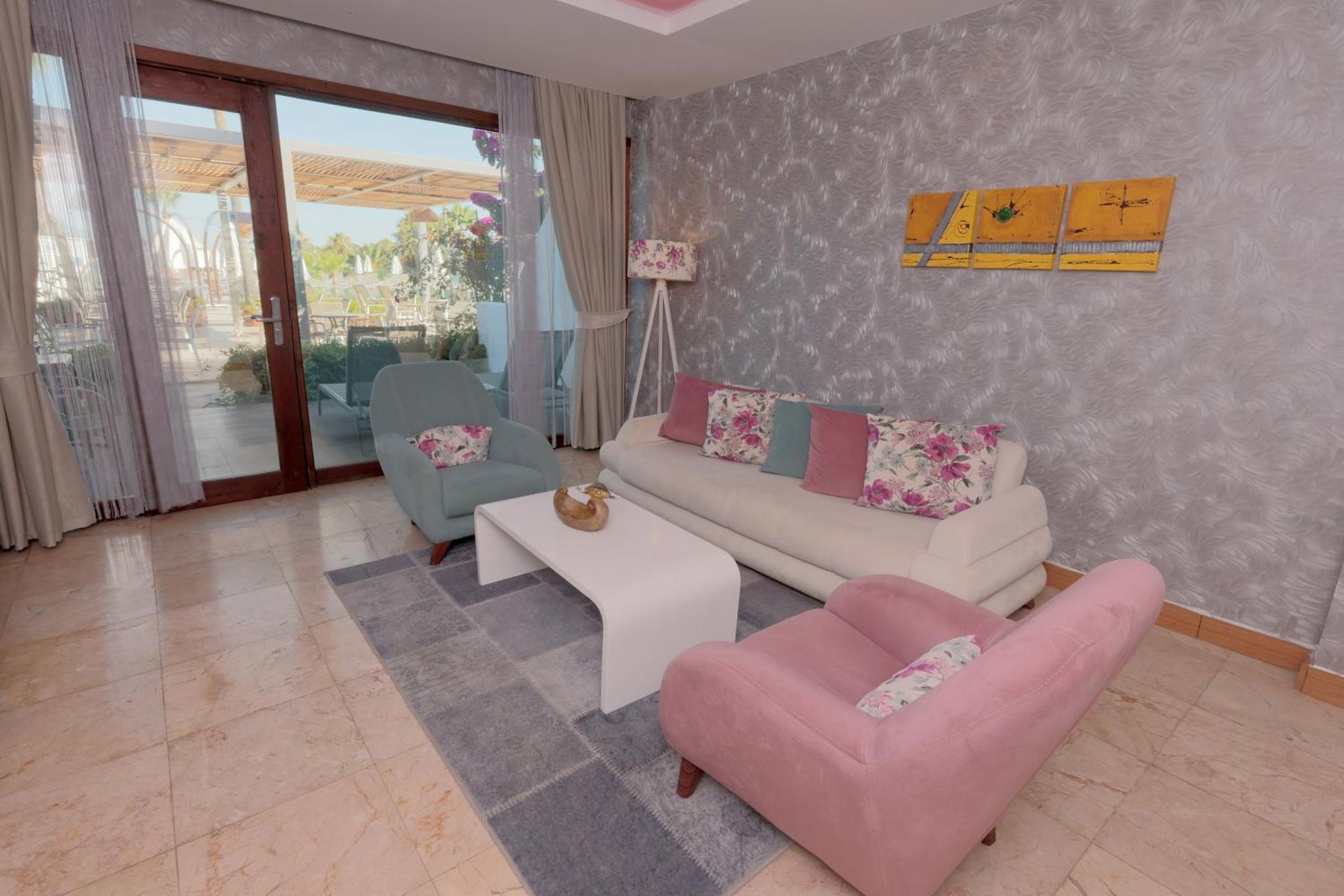Flora Garden Beach Hotel - Adults Only 16 Plus - Couples Concept Kızılot المظهر الخارجي الصورة