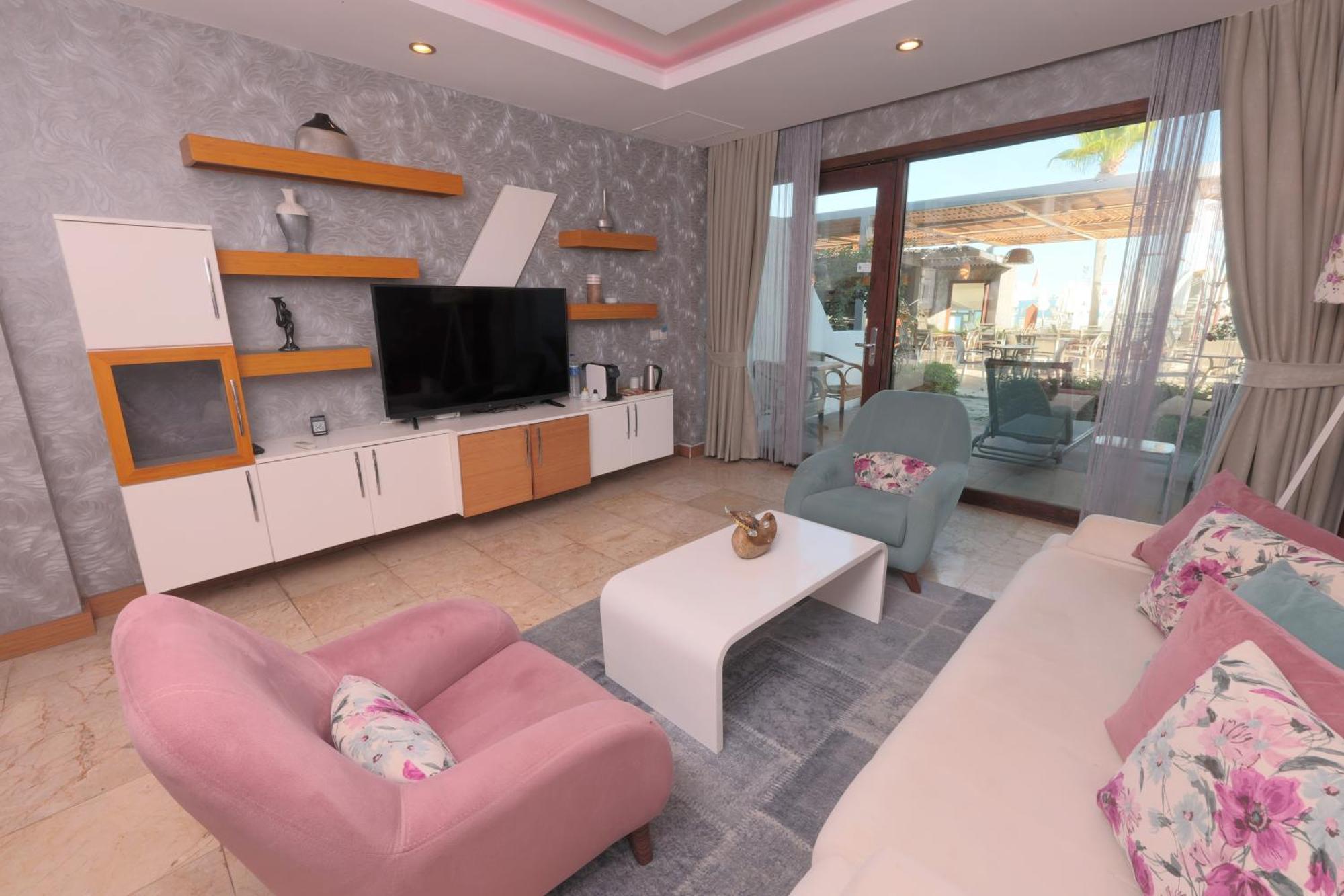 Flora Garden Beach Hotel - Adults Only 16 Plus - Couples Concept Kızılot المظهر الخارجي الصورة