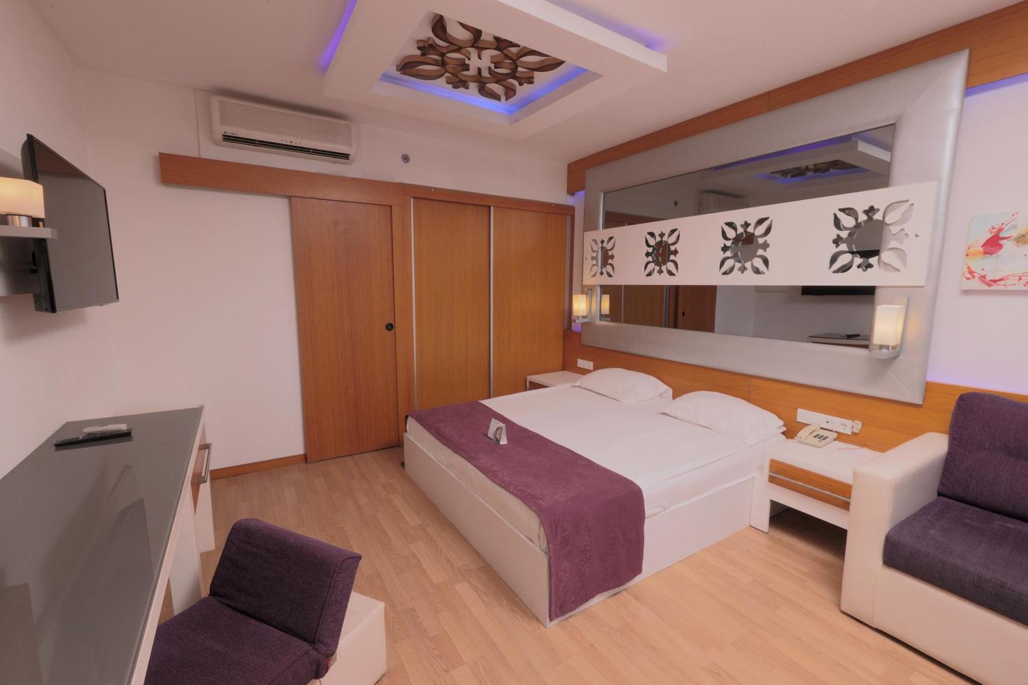 Flora Garden Beach Hotel - Adults Only 16 Plus - Couples Concept Kızılot المظهر الخارجي الصورة